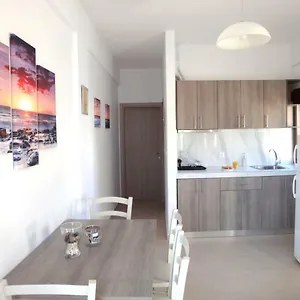 rezervați aici